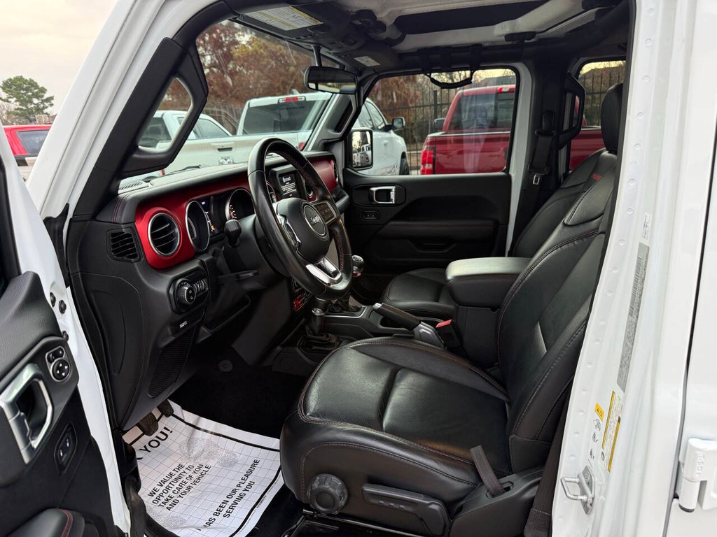 Jeep Gladiator Vehicle Full-screen Gallery Image 07