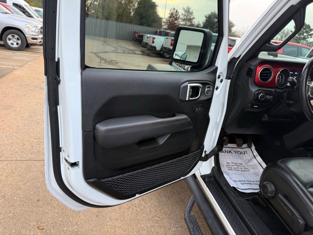 Jeep Gladiator Vehicle Full-screen Gallery Image 08