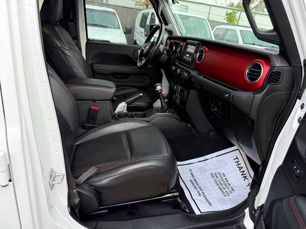 Jeep Gladiator Vehicle Full-screen Gallery Image 10