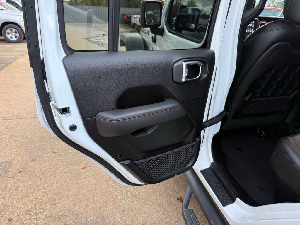 Jeep Gladiator Vehicle Full-screen Gallery Image 14