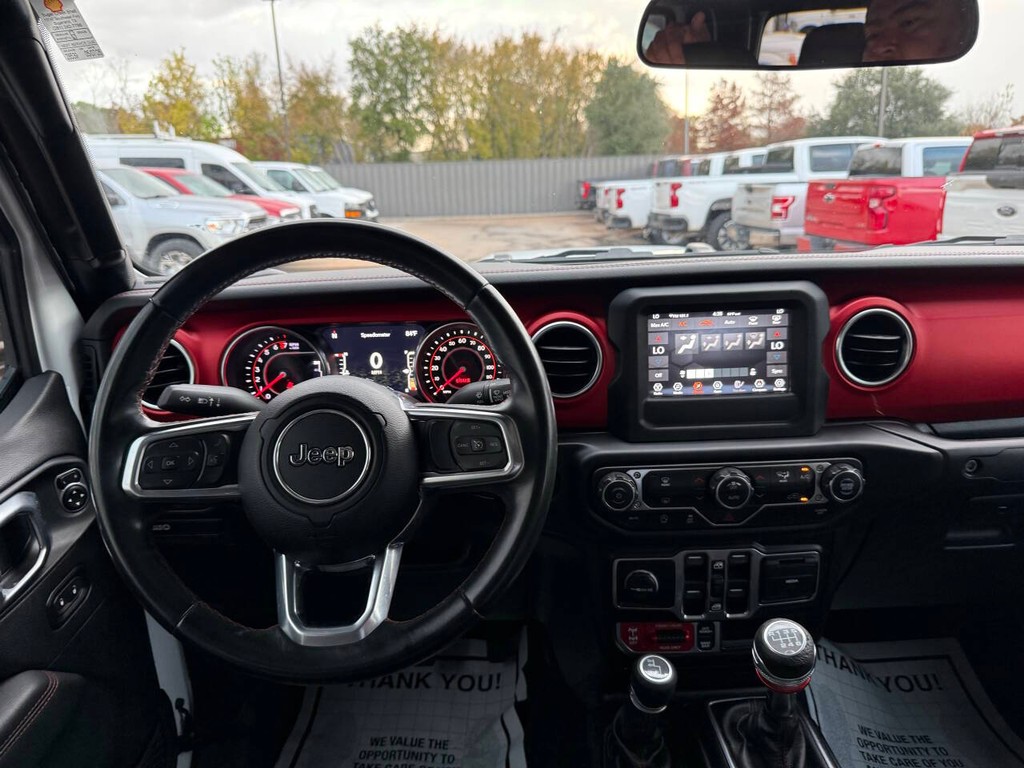 Jeep Gladiator Vehicle Full-screen Gallery Image 21