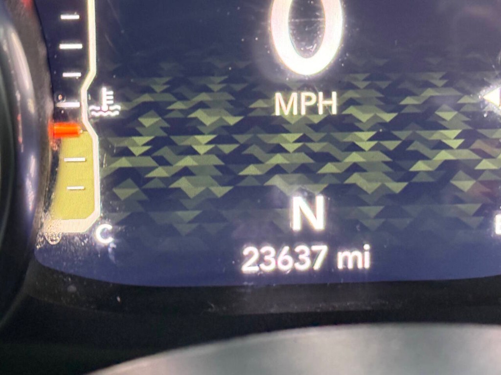 Jeep Gladiator Vehicle Full-screen Gallery Image 32