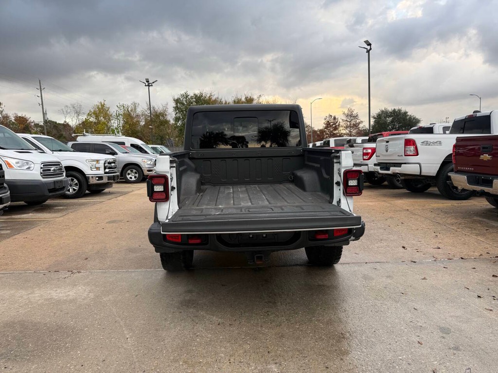 Jeep Gladiator Vehicle Full-screen Gallery Image 38