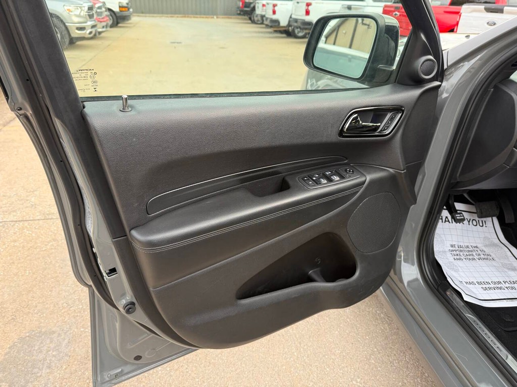 Dodge Durango Vehicle Full-screen Gallery Image 08