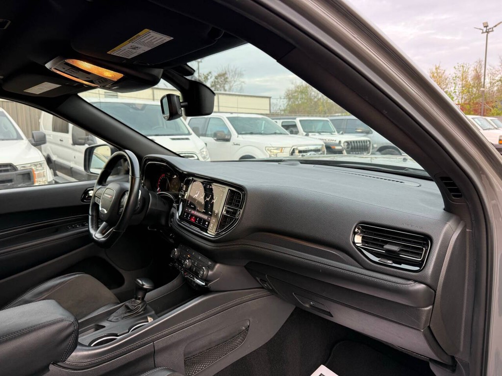 Dodge Durango Vehicle Full-screen Gallery Image 09
