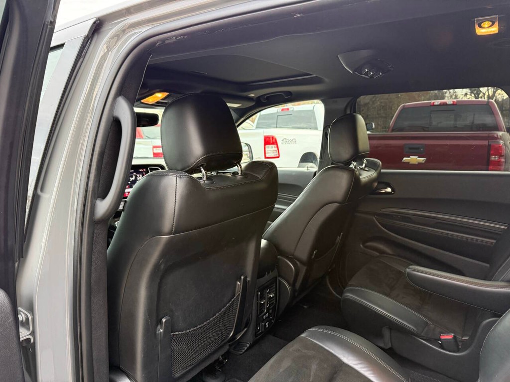 Dodge Durango Vehicle Full-screen Gallery Image 12