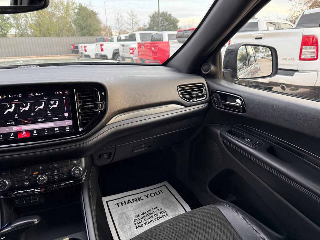 Dodge Durango Vehicle Full-screen Gallery Image 22