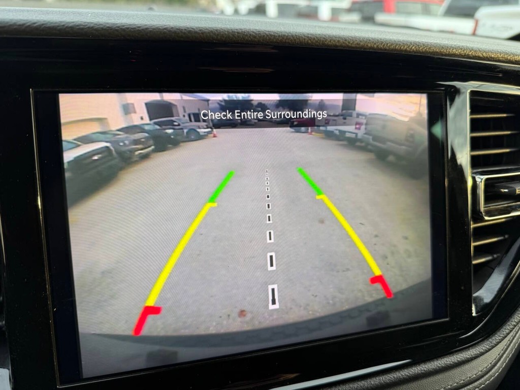 Dodge Durango Vehicle Full-screen Gallery Image 28