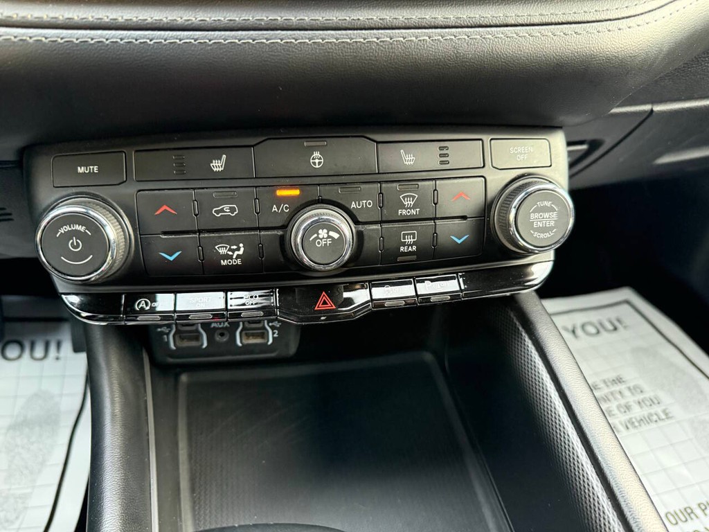 Dodge Durango Vehicle Full-screen Gallery Image 30