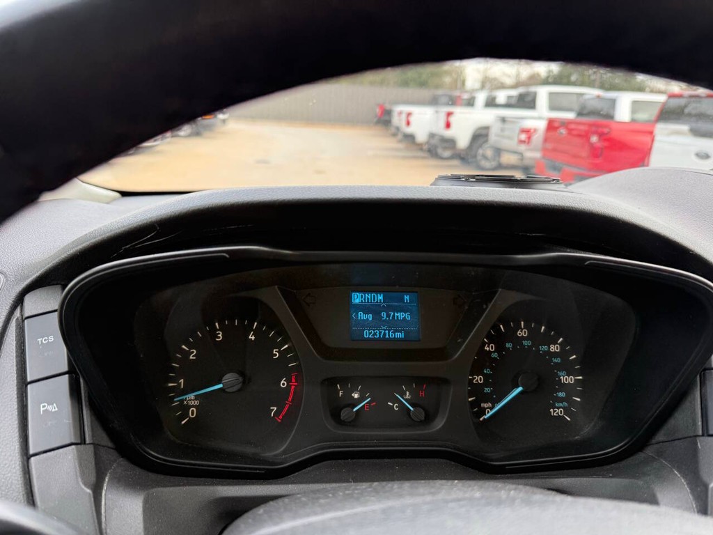 Ford Transit Wagon Vehicle Full-screen Gallery Image 28