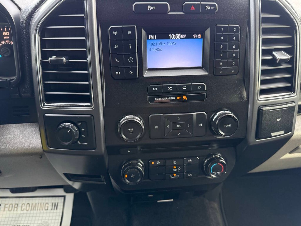 Ford F-150 Vehicle Full-screen Gallery Image 27