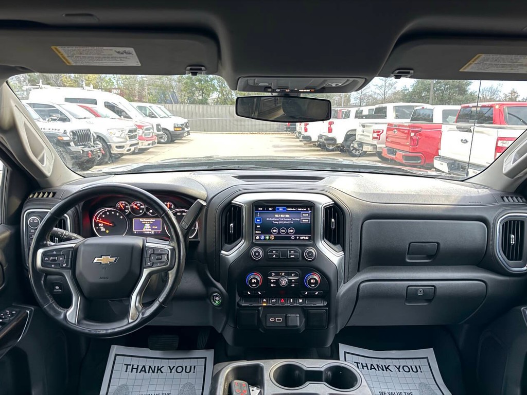 Chevrolet Silverado 1500 Vehicle Full-screen Gallery Image 16