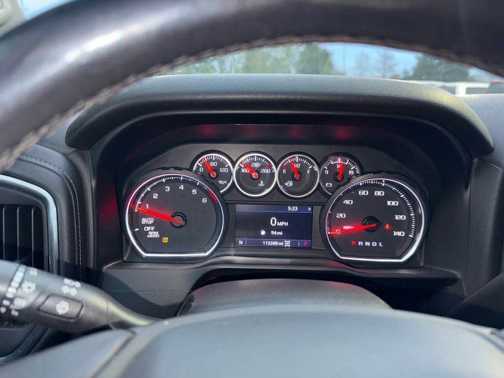 Chevrolet Silverado 1500 Vehicle Full-screen Gallery Image 33