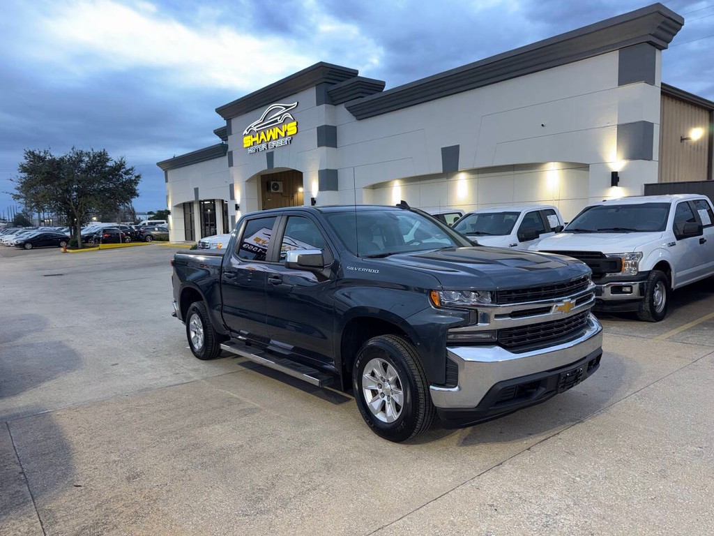 Chevrolet Silverado 1500 Vehicle Full-screen Gallery Image 42