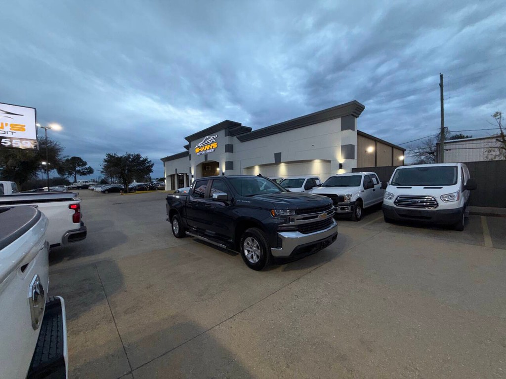 Chevrolet Silverado 1500 Vehicle Full-screen Gallery Image 44