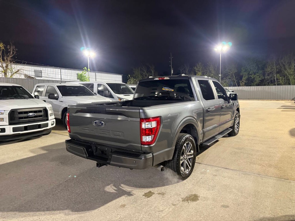 Ford F-150 Vehicle Full-screen Gallery Image 05