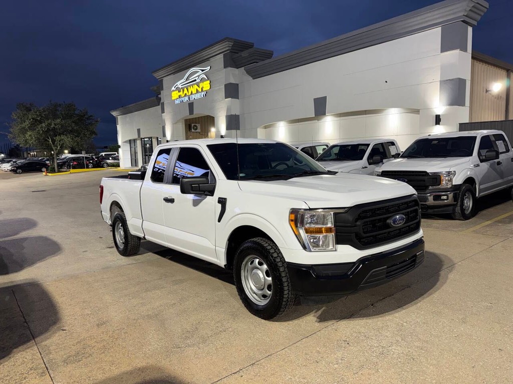 Ford F-150 Vehicle Full-screen Gallery Image 02