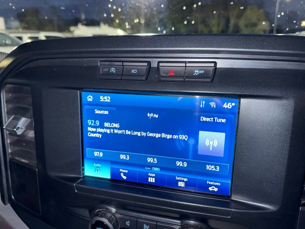 Ford F-150 Vehicle Full-screen Gallery Image 23