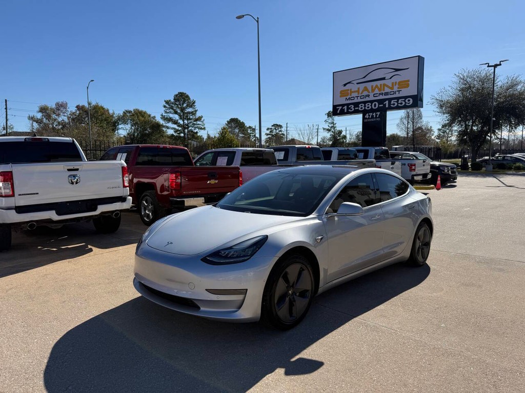 Tesla Model 3 Vehicle Full-screen Gallery Image 43