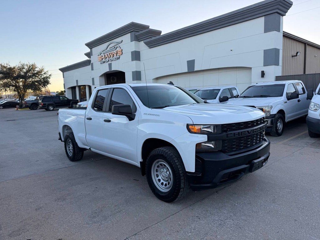Chevrolet Silverado 1500 Vehicle Full-screen Gallery Image 02