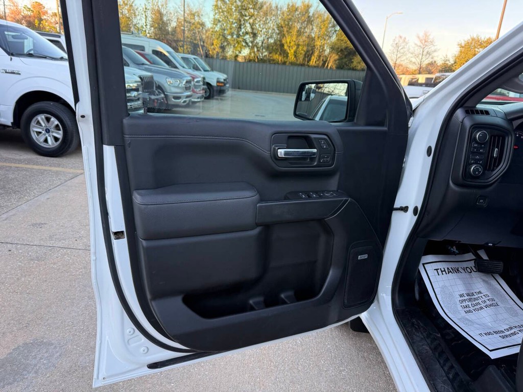 Chevrolet Silverado 1500 Vehicle Full-screen Gallery Image 08