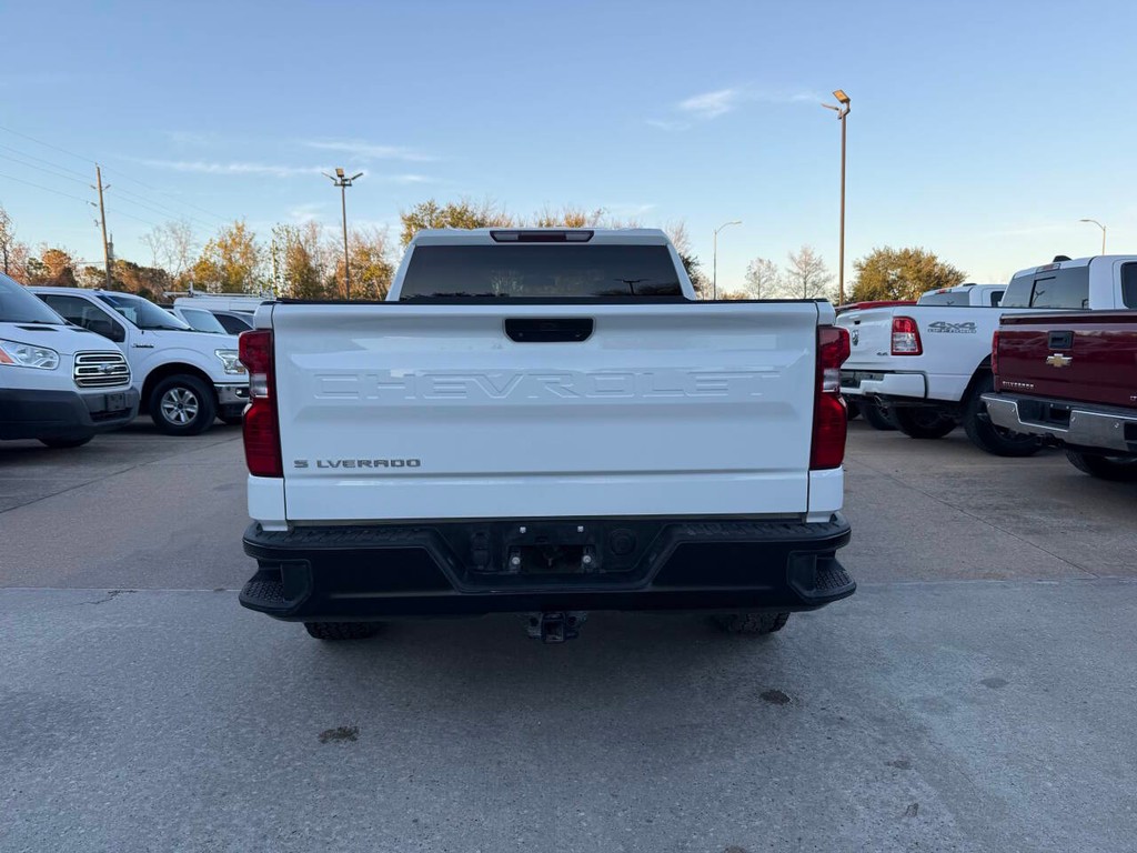 Chevrolet Silverado 1500 Vehicle Full-screen Gallery Image 39