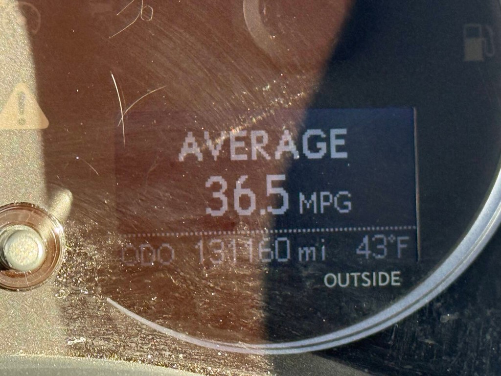 Lexus CT 200h Vehicle Full-screen Gallery Image 22