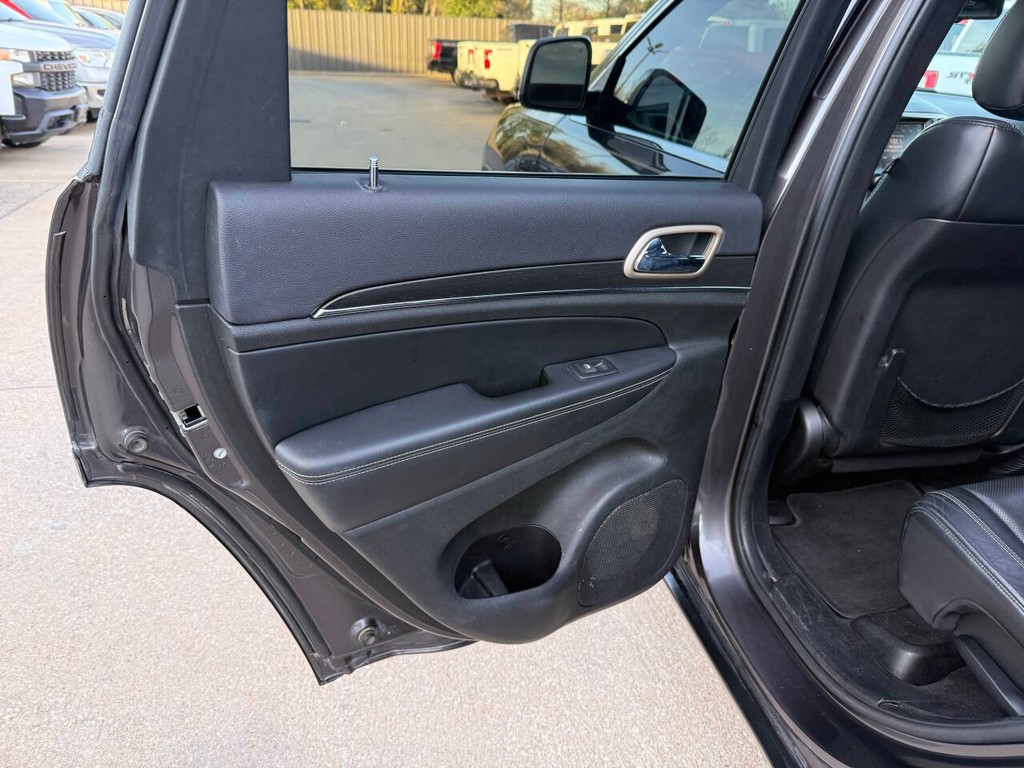 Jeep Grand Cherokee Vehicle Full-screen Gallery Image 14