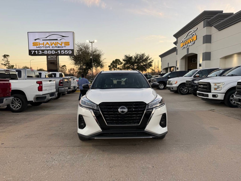 Nissan Kicks Vehicle Full-screen Gallery Image 38