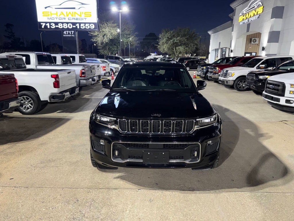 Jeep Grand Cherokee L Vehicle Full-screen Gallery Image 40