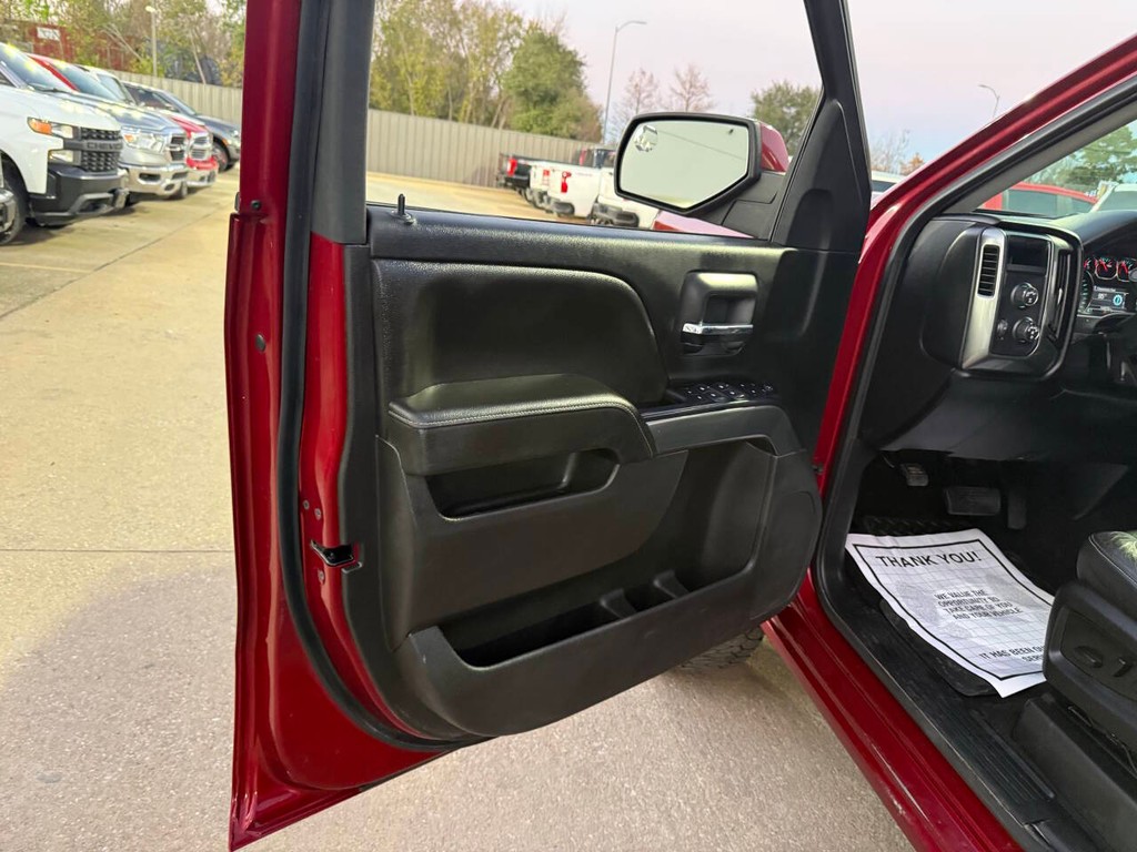 Chevrolet Silverado 1500 Vehicle Full-screen Gallery Image 08