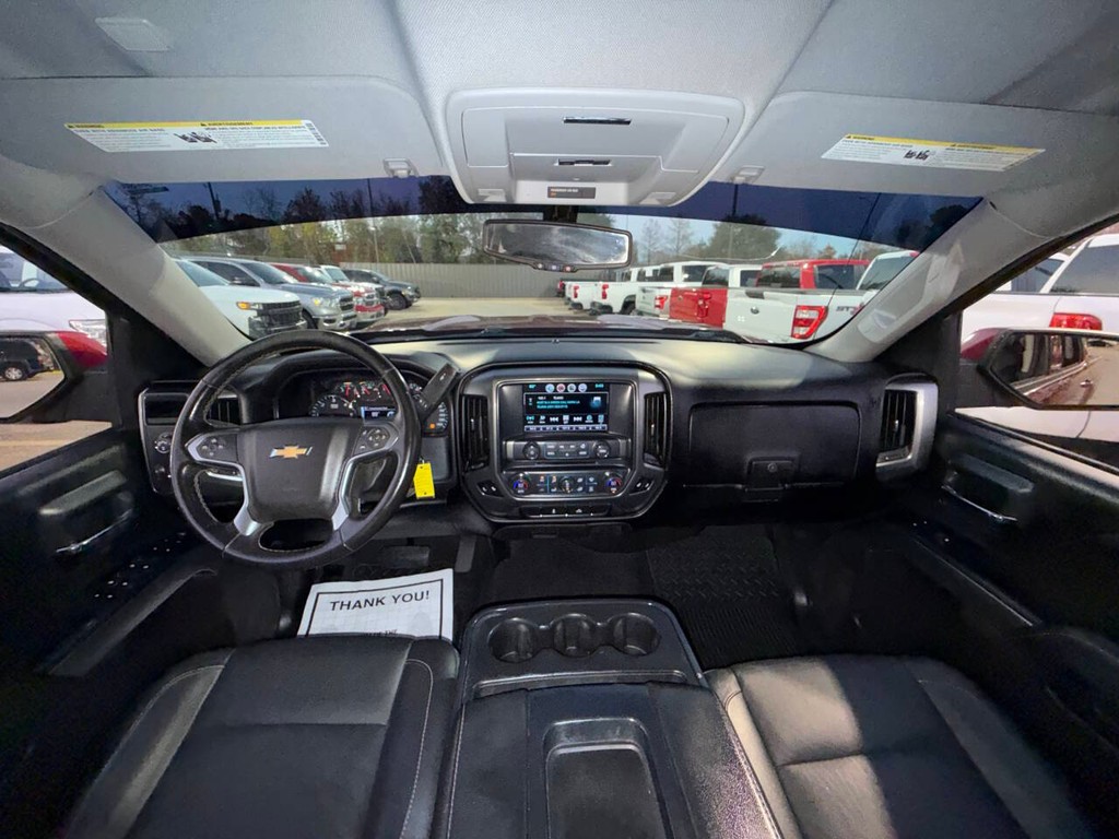 Chevrolet Silverado 1500 Vehicle Full-screen Gallery Image 18