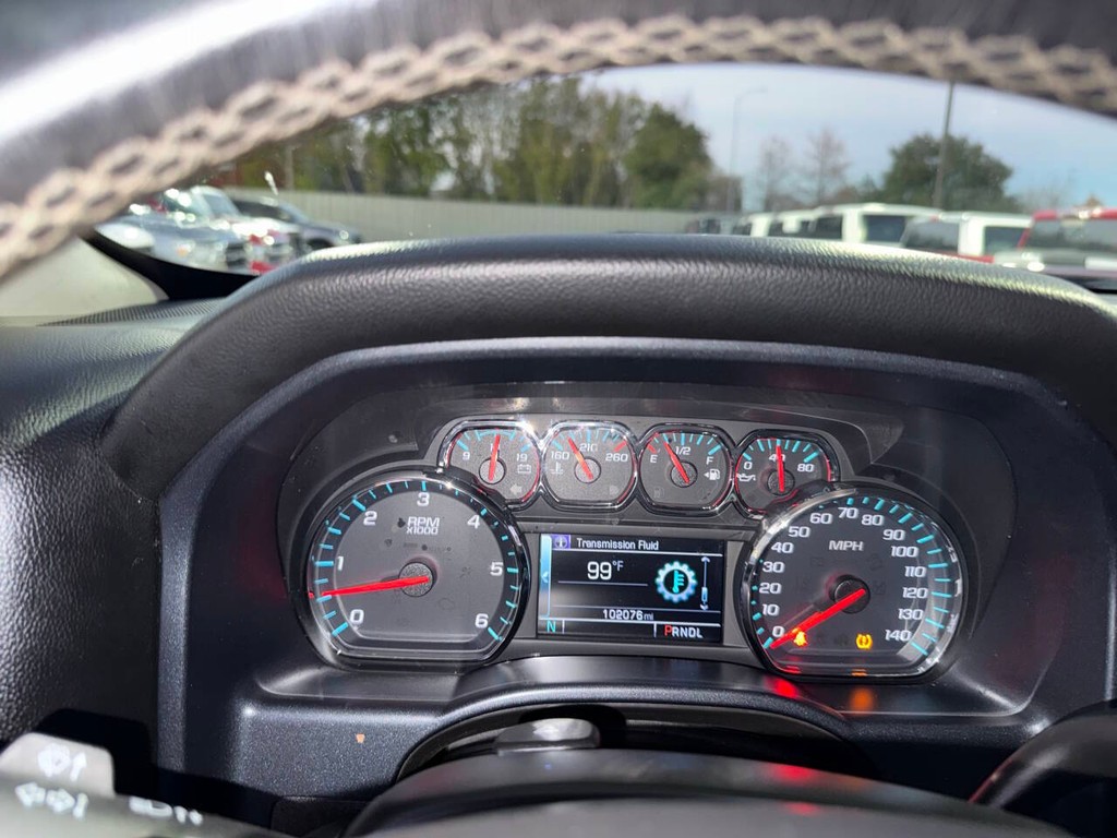 Chevrolet Silverado 1500 Vehicle Full-screen Gallery Image 30