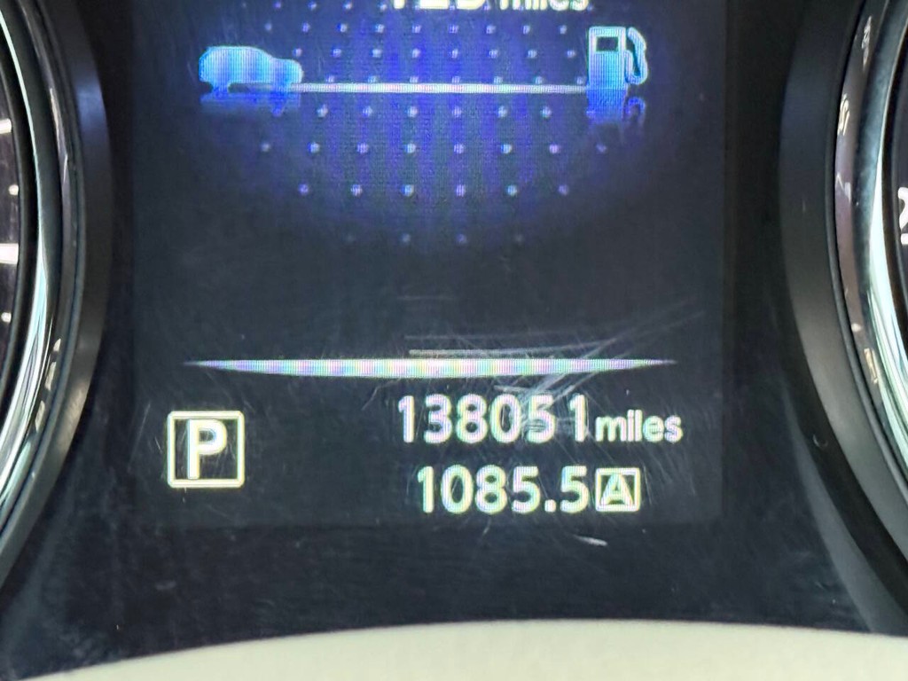 Nissan Rogue Vehicle Full-screen Gallery Image 31