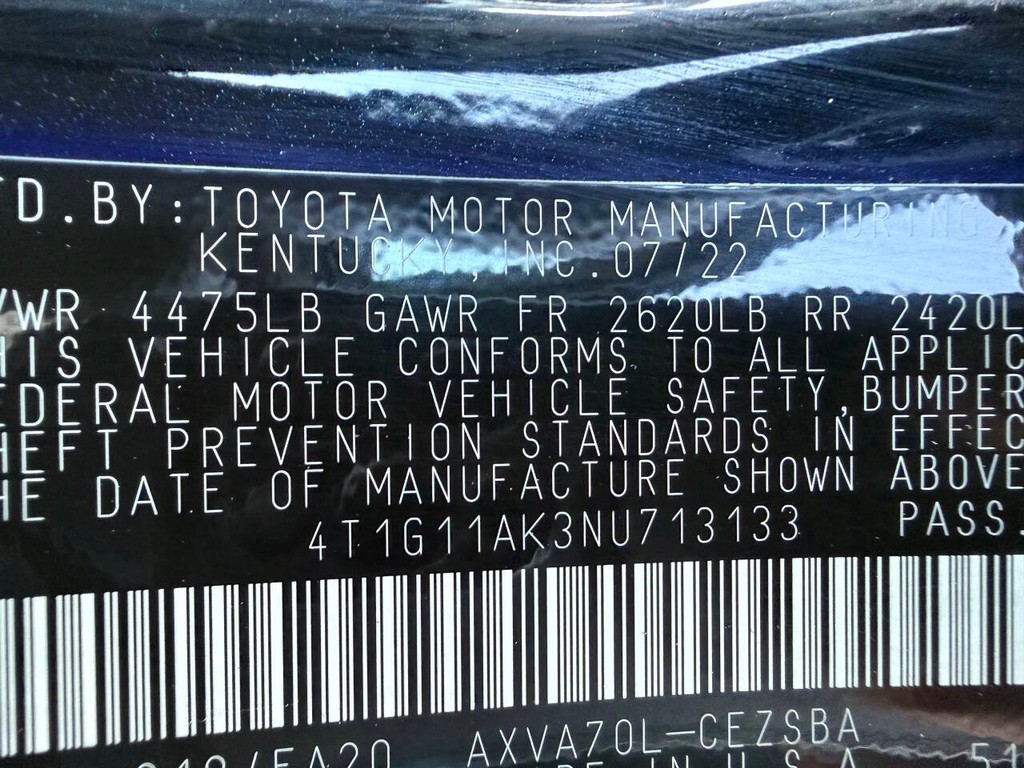 Toyota Camry Vehicle Full-screen Gallery Image 33