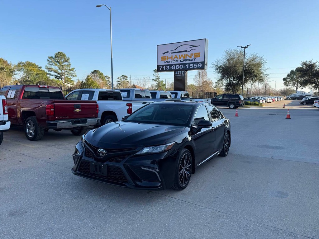 Toyota Camry Vehicle Full-screen Gallery Image 41