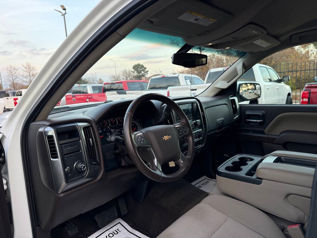 Chevrolet Silverado 1500 Vehicle Full-screen Gallery Image 06