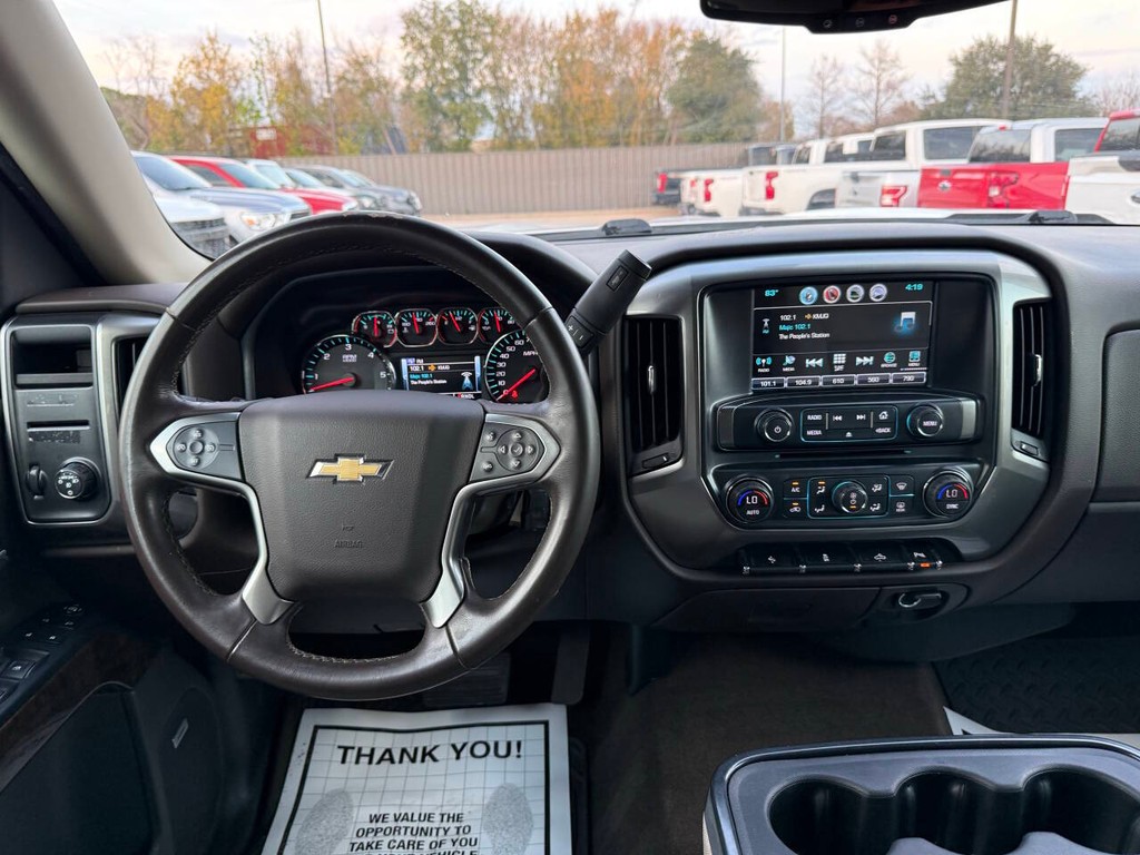 Chevrolet Silverado 1500 Vehicle Full-screen Gallery Image 21