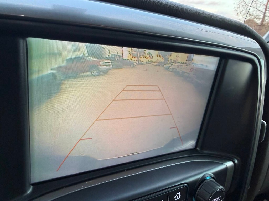 Chevrolet Silverado 1500 Vehicle Full-screen Gallery Image 26