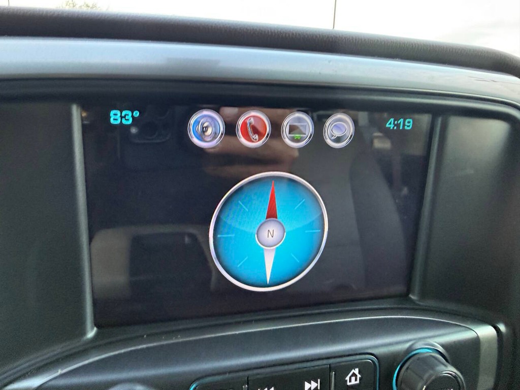 Chevrolet Silverado 1500 Vehicle Full-screen Gallery Image 29