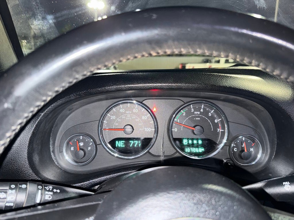 Jeep Wrangler Unlimited Vehicle Full-screen Gallery Image 30