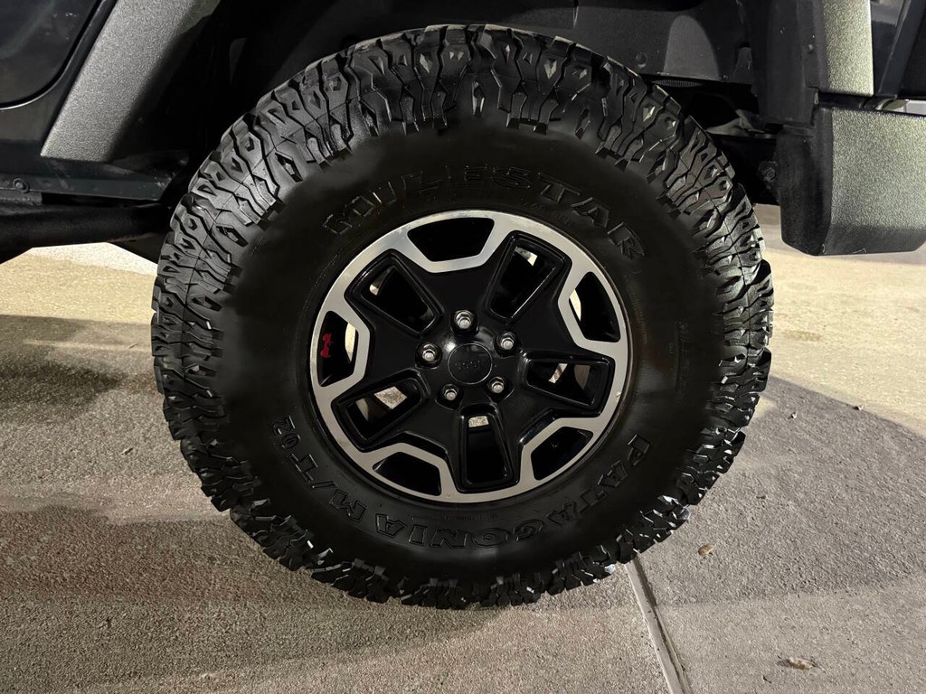 Jeep Wrangler Unlimited Vehicle Full-screen Gallery Image 34