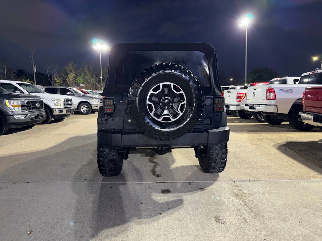 Jeep Wrangler Unlimited Vehicle Full-screen Gallery Image 36