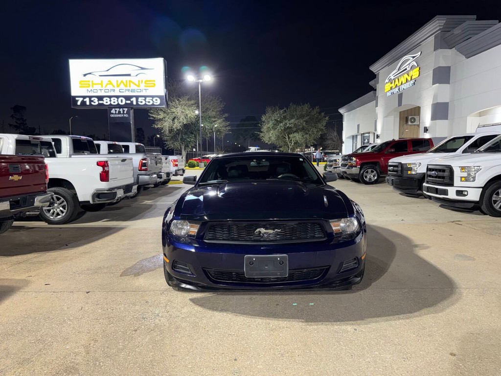 Ford Mustang Vehicle Full-screen Gallery Image 31