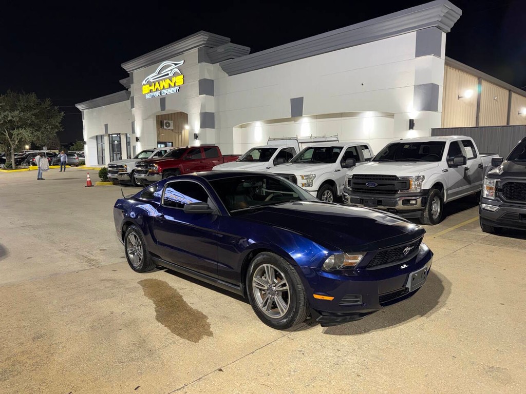 Ford Mustang Vehicle Full-screen Gallery Image 32