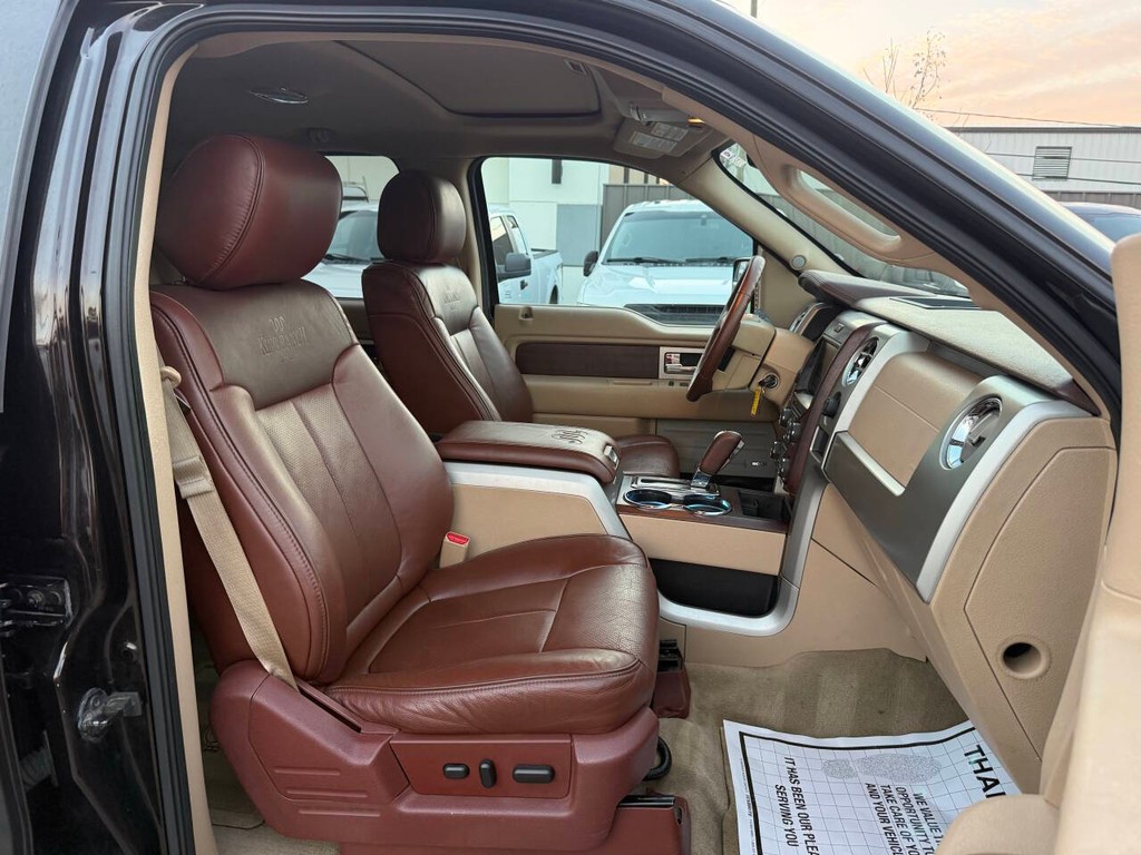 Ford F-150 Vehicle Full-screen Gallery Image 10