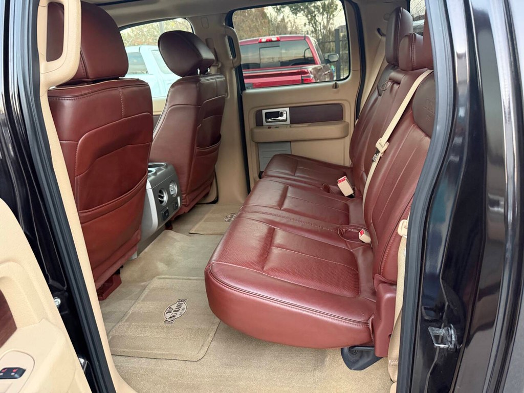 Ford F-150 Vehicle Full-screen Gallery Image 13