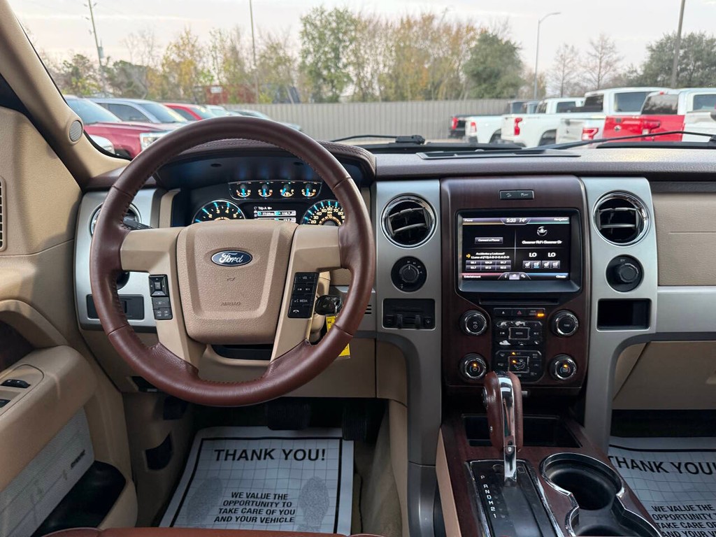 Ford F-150 Vehicle Full-screen Gallery Image 21