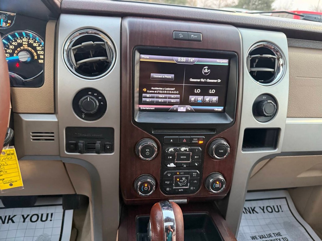 Ford F-150 Vehicle Full-screen Gallery Image 24