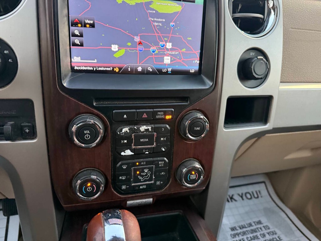 Ford F-150 Vehicle Full-screen Gallery Image 27